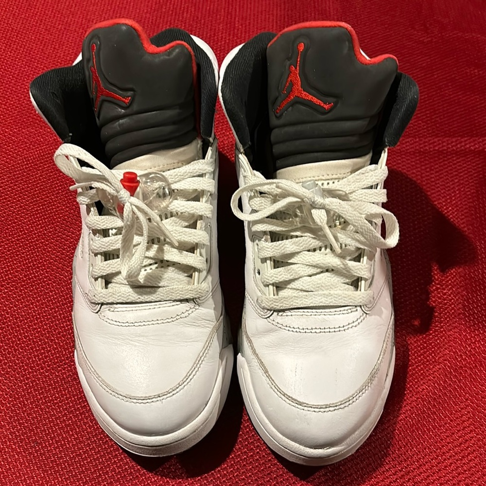 Air Jordan 5 size 9 color white Red and Black